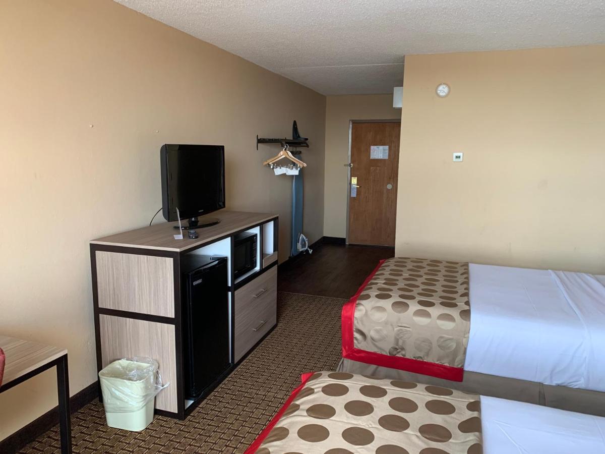 Ramada By Wyndham West Atlantic City Egg Harbor Township Exteriör bild