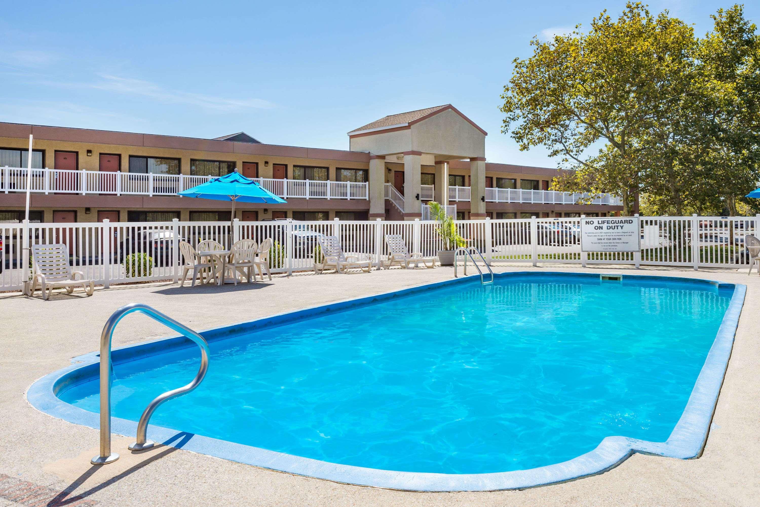 Ramada By Wyndham West Atlantic City Egg Harbor Township Exteriör bild