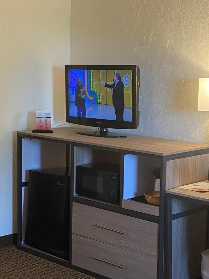 Ramada By Wyndham West Atlantic City Egg Harbor Township Exteriör bild