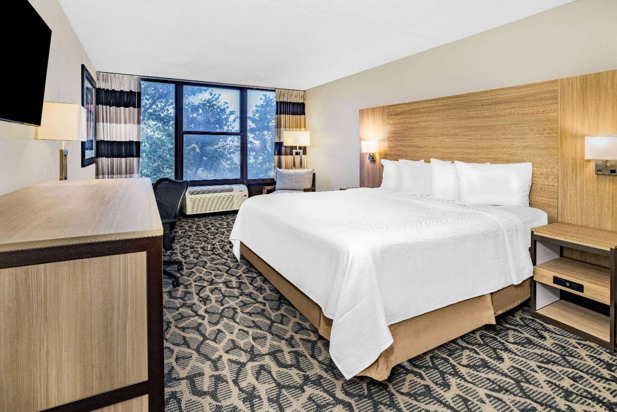 Ramada By Wyndham West Atlantic City Egg Harbor Township Exteriör bild