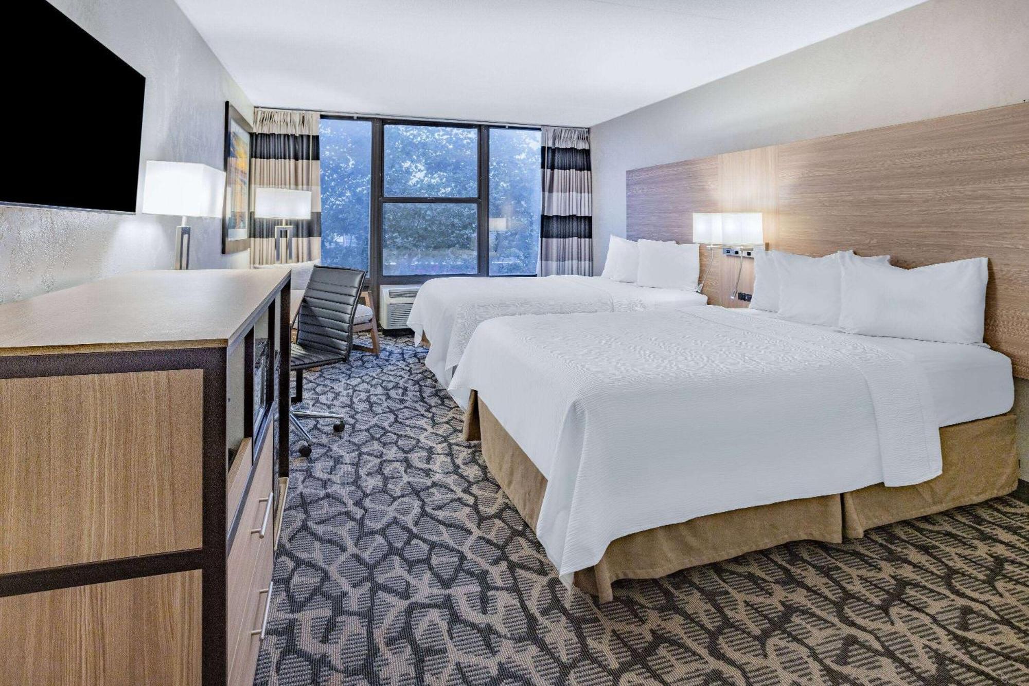 Ramada By Wyndham West Atlantic City Egg Harbor Township Exteriör bild
