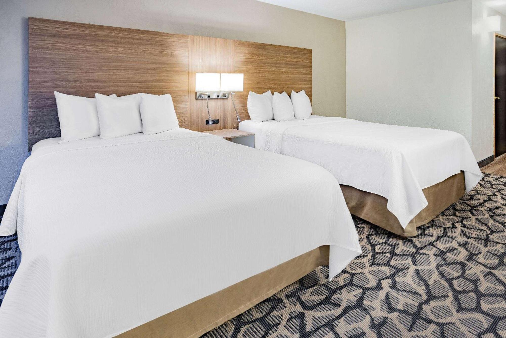 Ramada By Wyndham West Atlantic City Egg Harbor Township Exteriör bild